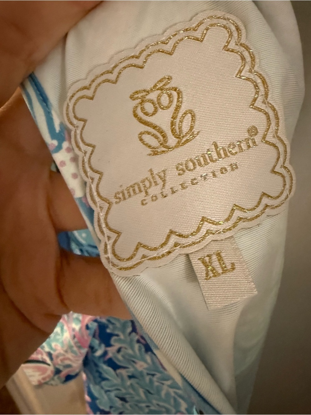 Simply Southern | Women’s Blue & Pink Tropical Floral and Crab Blouse Size XL - Picture 3 of 3